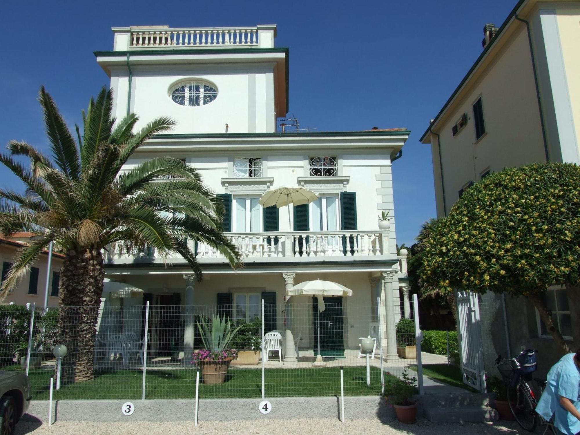 Residence Villa Piani Сан Винченцо Екстериор снимка