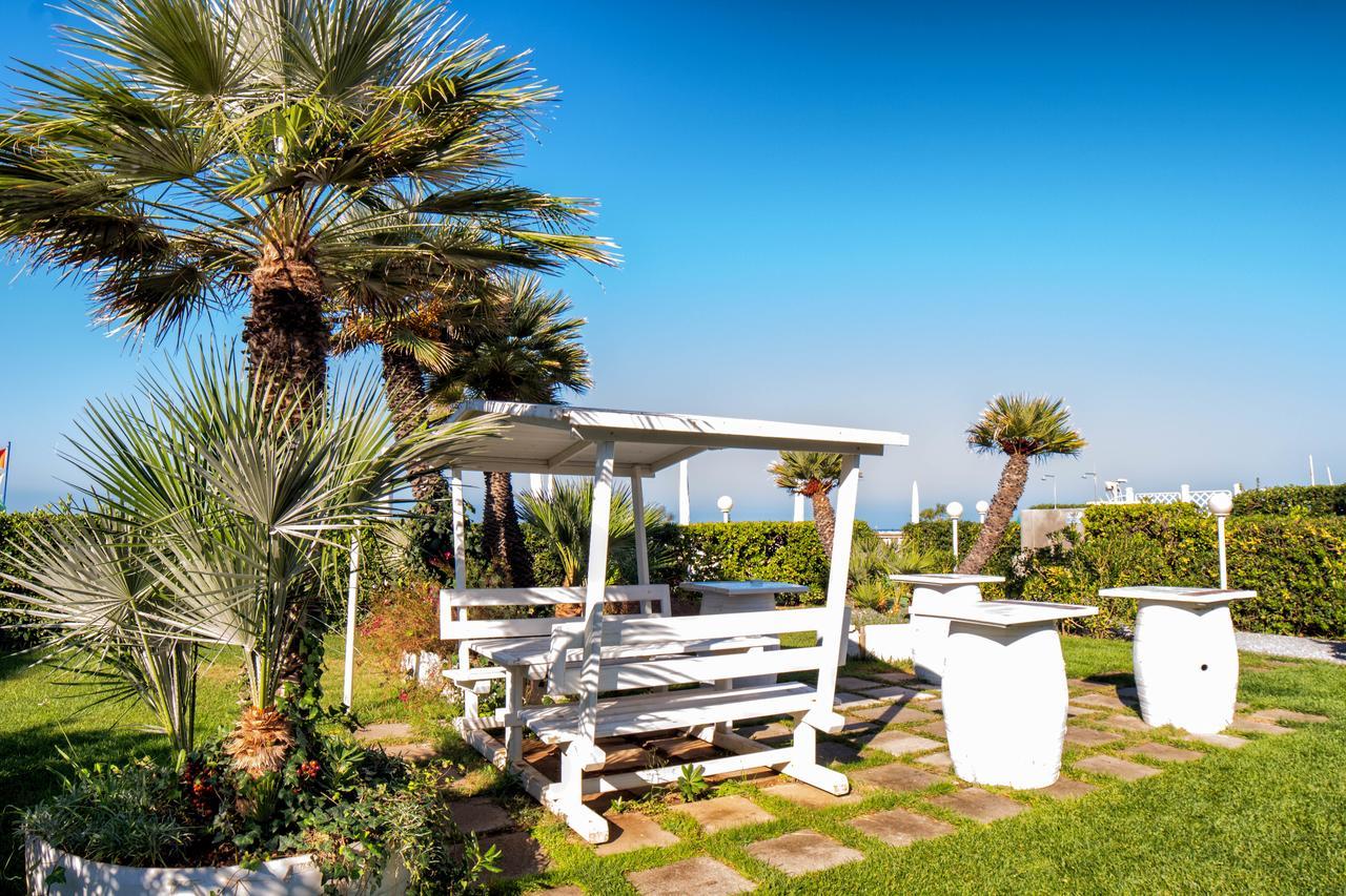 Residence Villa Piani Сан Винченцо Екстериор снимка
